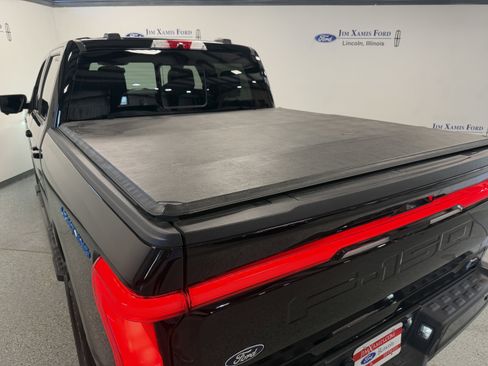 Used 2025 Ford F150 Lightning Lariat AWD/4WD image 27