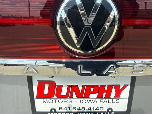 Used 2024 Volkswagen Atlas SEL Premium R-Line AWD/4WD image 18