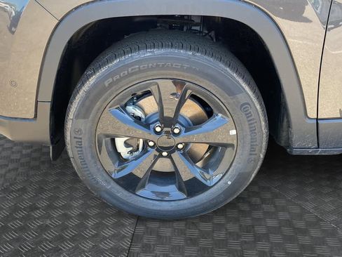 New 2023 Jeep Cherokee Altitude Lux w/ Lux Elite Package image 10