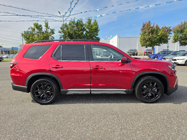 Certified 2025 Honda Pilot Elite image 7
