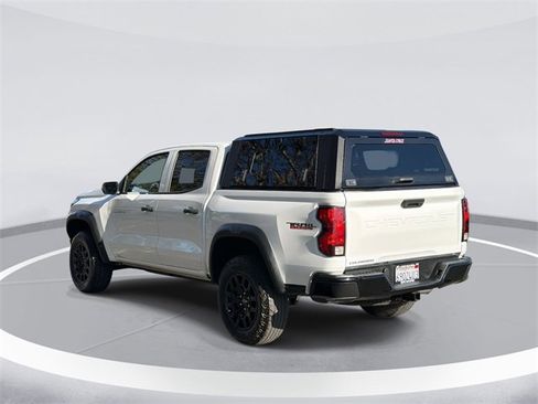 Used 2023 Chevrolet Colorado Trail Boss image 6