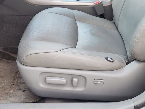 Used 2010 Toyota Avalon XL image 22