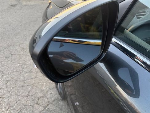 New 2026 Mitsubishi Outlander SE image 33