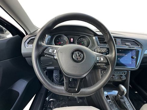Used 2019 Volkswagen Tiguan SEL image 12