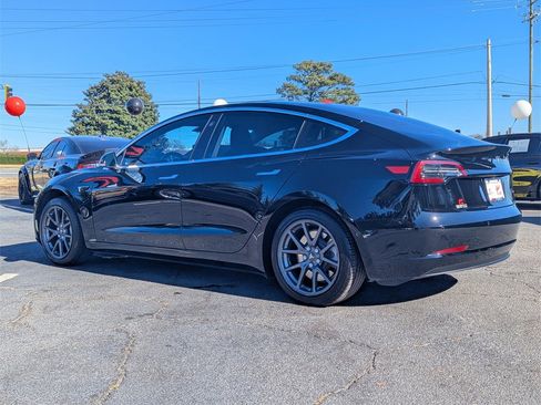 Used 2018 Tesla Model 3 Long Range image 3