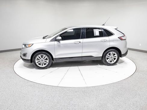 Used 2018 Ford Edge SEL image 31