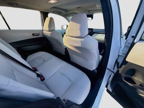 Used 2023 Toyota Corolla Cross LE w/ Moonroof Package AWD/4WD image 29