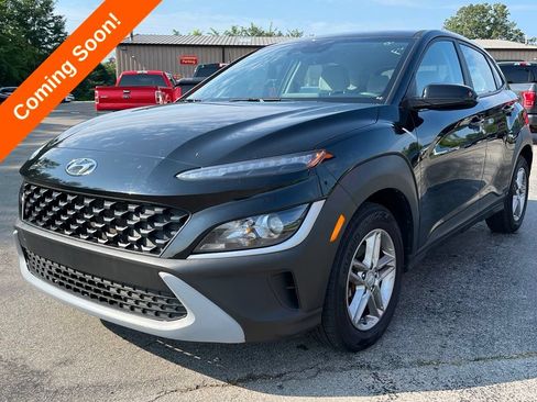 Used 2023 Hyundai Kona SE w/ Cargo Package FWD image 5