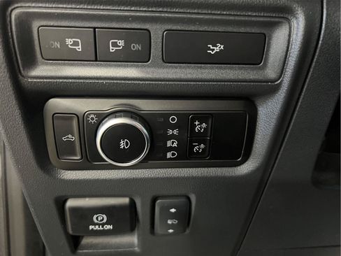 Used 2023 Ford F150 Lariat AWD/4WD image 18