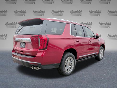 Used 2023 GMC Yukon Denali w/ Advanced Technology Package image 7