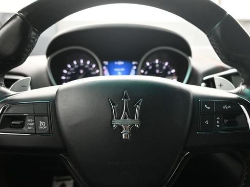 Used 2015 Maserati Ghibli S Q4 AWD/4WD image 12
