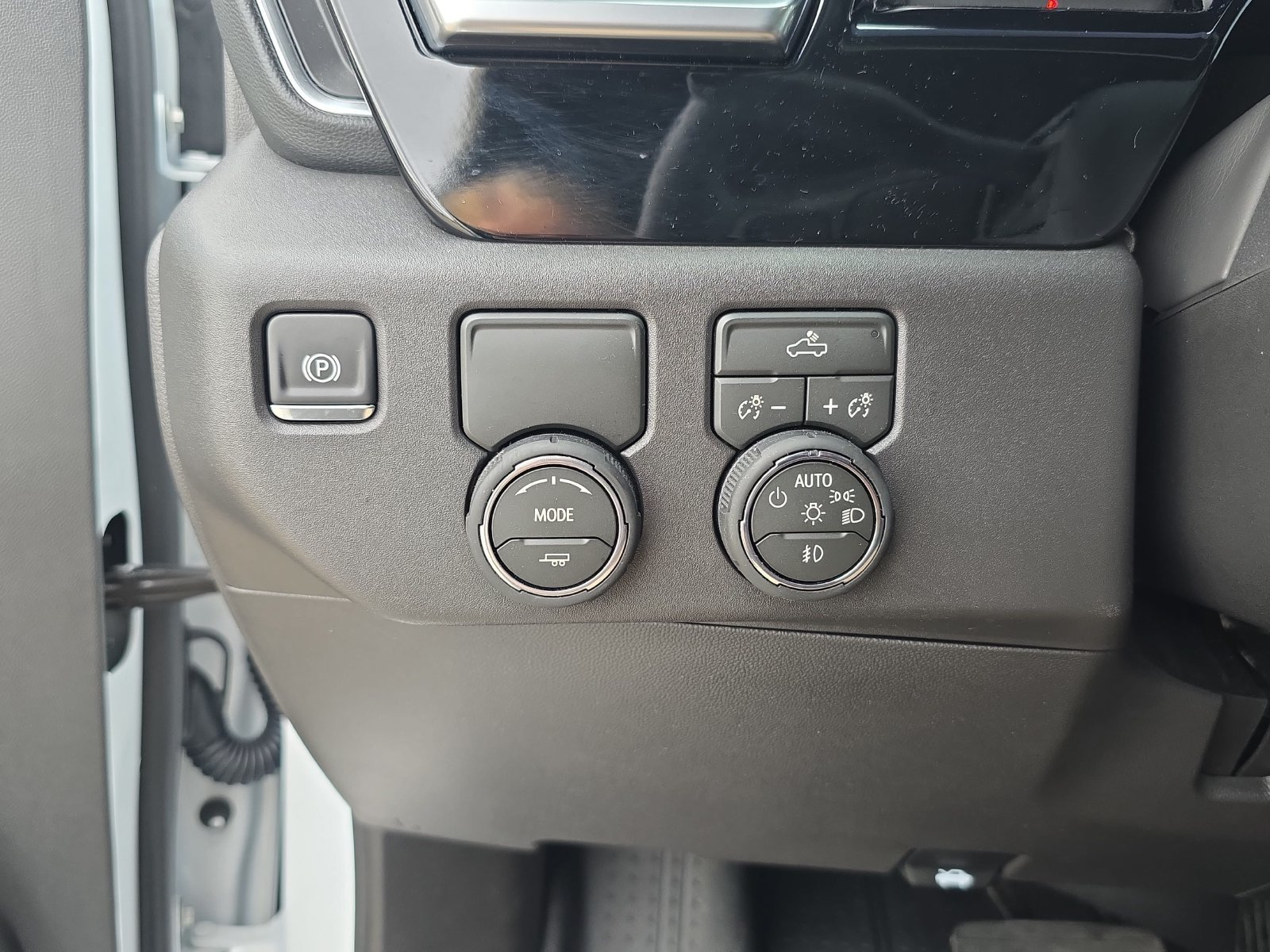 Used 2026 Chevrolet Silverado 1500 RST w/ RST Select Package RWD image 23