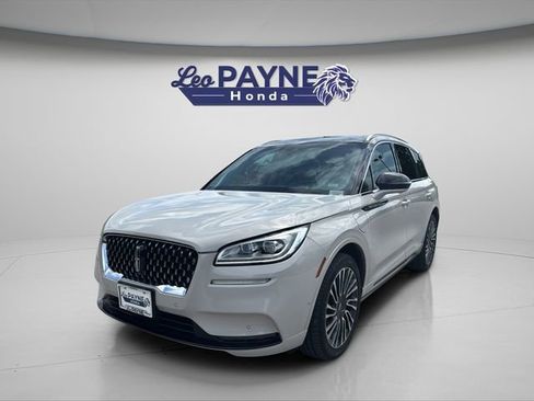 Used 2021 Lincoln Corsair Grand Touring w/ Equipment Group 301A AWD/4WD image 3