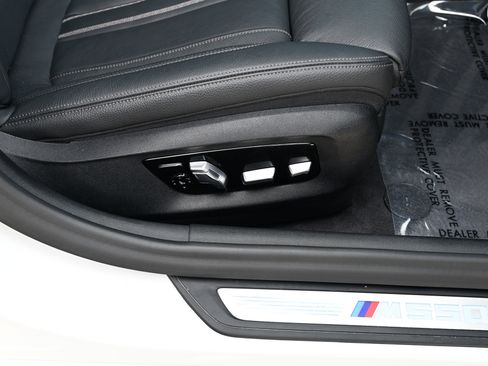Used 2021 BMW M550i xDrive w/ Executive Package AWD/4WD image 59