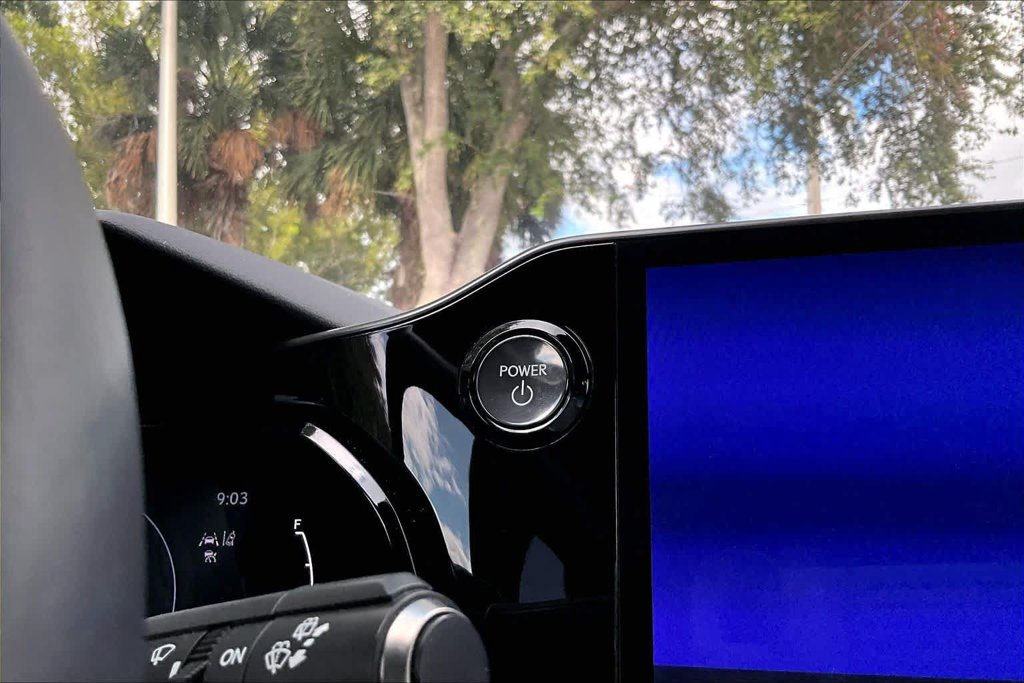 Used 2023 Lexus NX 350h AWD image 33