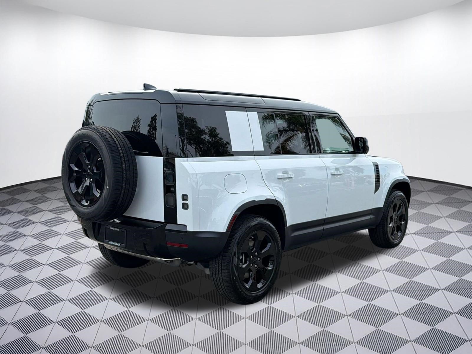 New 2026 Land Rover Defender 110 S AWD/4WD image 9