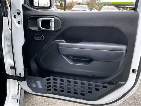 Used 2024 Jeep Gladiator Sport image 25