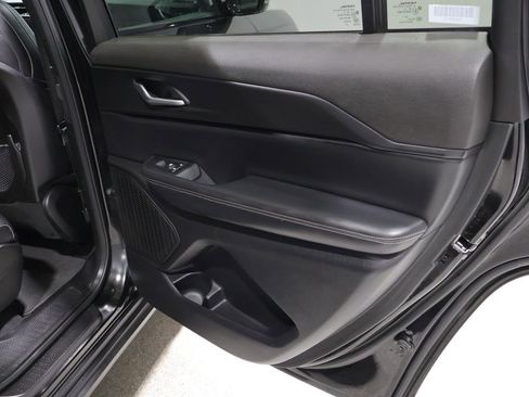 Used 2024 Jeep Grand Cherokee L Laredo AWD/4WD image 24