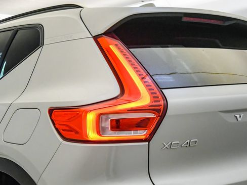 Certified 2023 Volvo XC40 Recharge Plus AWD/4WD image 12