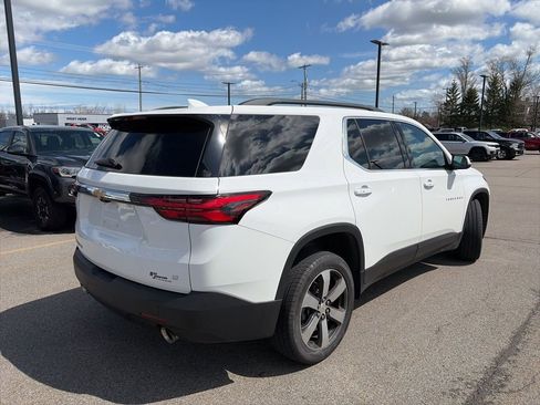 Used 2023 Chevrolet Traverse LT w/ LT Premium Package image 2