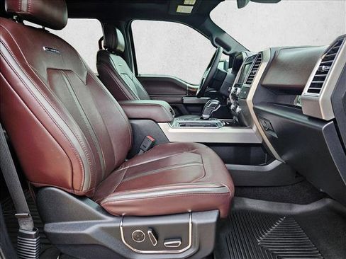 Used 2016 Ford F150 Platinum w/ Equipment Group 701A Luxury image 22