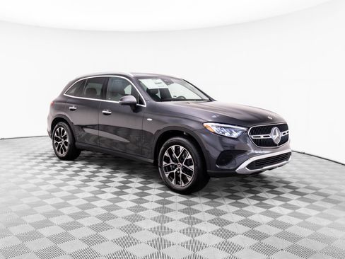 New 2025 Mercedes-Benz GLC 350e 4MATIC image 7