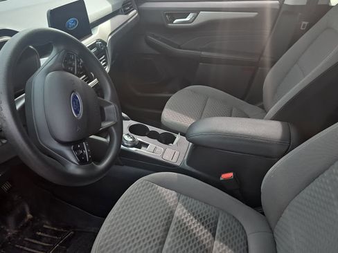 Used 2021 Ford Escape SE w/ SE Sport Appearance Package image 14