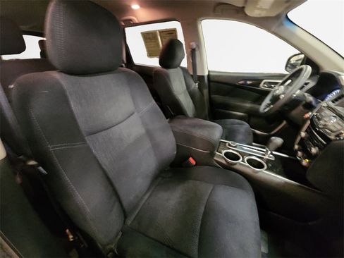Used 2015 Nissan Pathfinder SV image 26