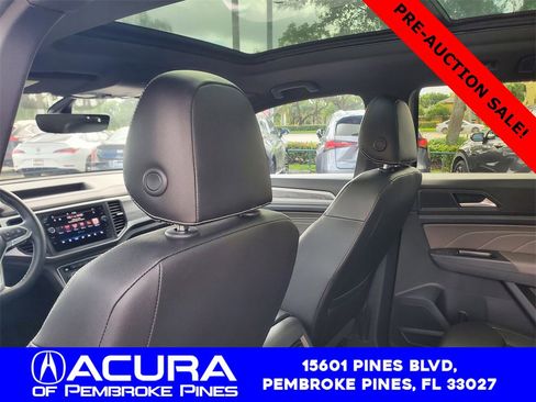 Used 2021 Volkswagen Atlas Cross Sport SE w/ Panoramic Sunroof Package image 11