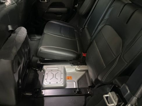 Used 2022 Jeep Wrangler Unlimited Sahara 4xe image 51