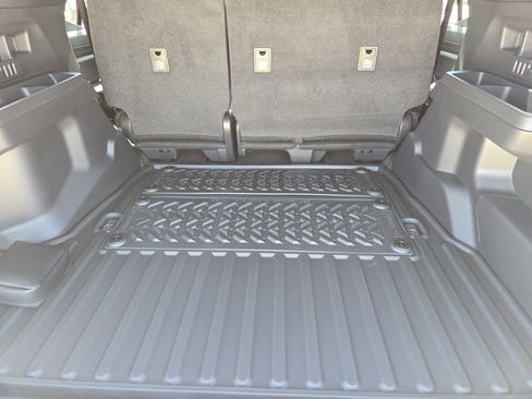 New 2026 Toyota 4Runner SR5 AWD/4WD image 23