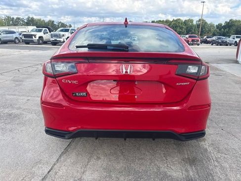 Used 2025 Honda Civic Sport image 4