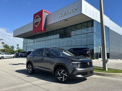 New 2026 Nissan Kicks SV image 1