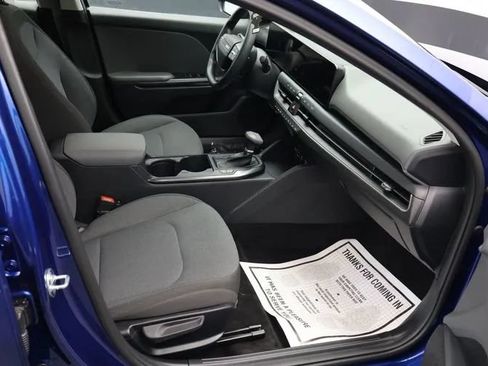 Used 2025 Kia K4 FWD image 16