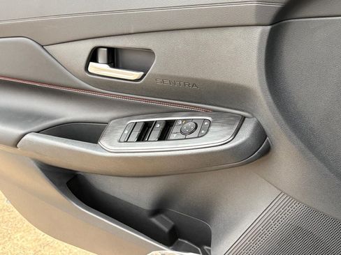 New 2026 Nissan Sentra SR FWD image 18