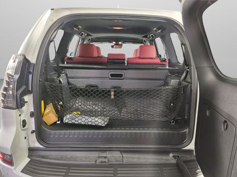 Certified 2023 Lexus GX 460 Premium w/ Premium Package AWD/4WD image 31