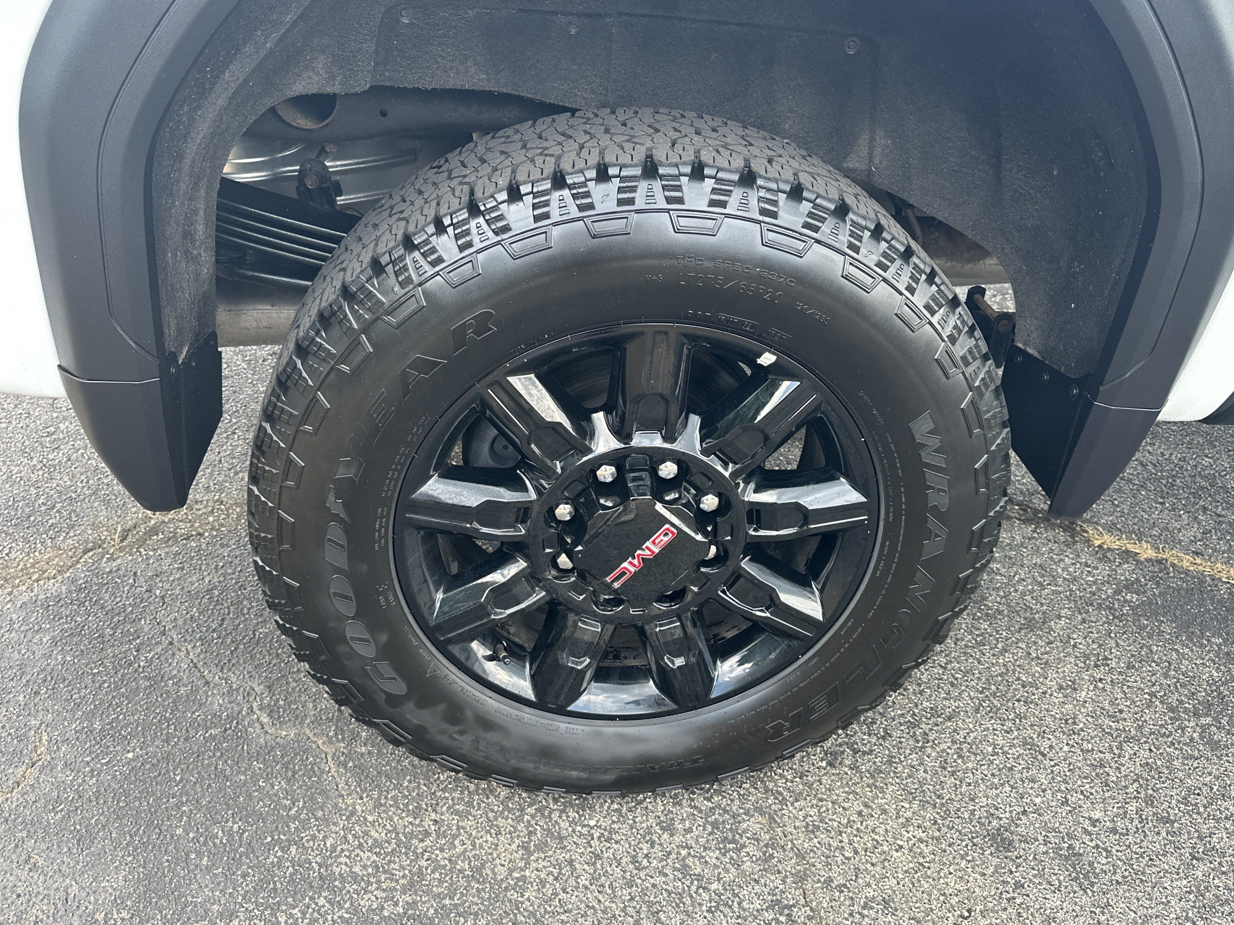 Used 2025 GMC Sierra 2500 AT4 AWD/4WD image 19