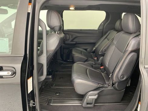 Used 2023 Toyota Sienna XSE w/ XSE Plus Package AWD/4WD image 29