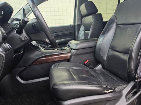 Used 2017 GMC Yukon SLT w/ Open Road Package AWD/4WD image 11