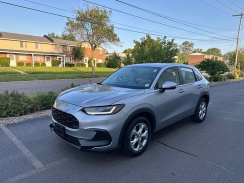 Certified 2024 Honda HR-V LX image 9