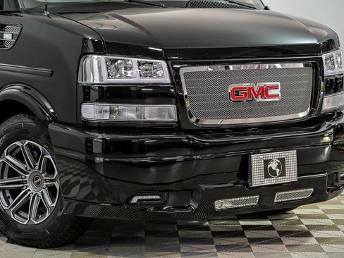 New 2026 GMC Savana 2500 w/ Driver Convenience Package RWD image 2
