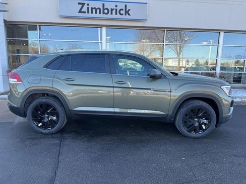 New 2026 Volkswagen Atlas Cross Sport SE AWD/4WD image 2
