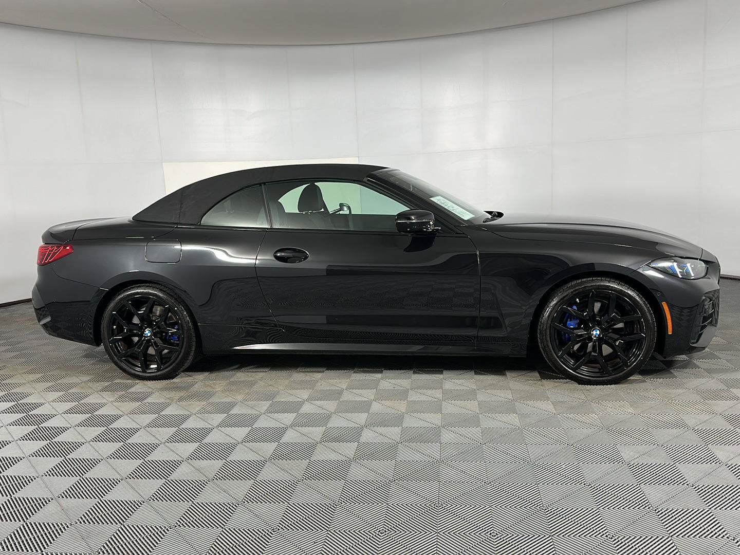 Used 2025 BMW 430i xDrive Convertible w/ M Sport Package AWD/4WD image 24