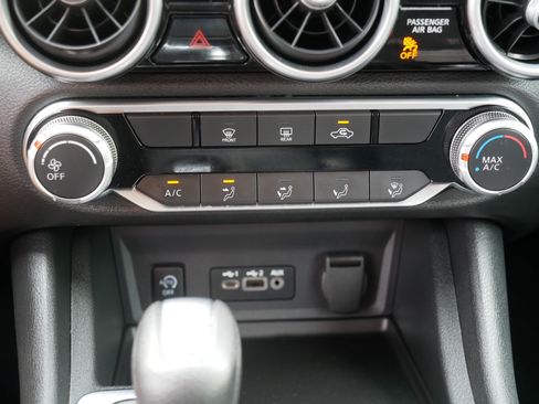 Certified 2024 Nissan Sentra SV FWD image 23