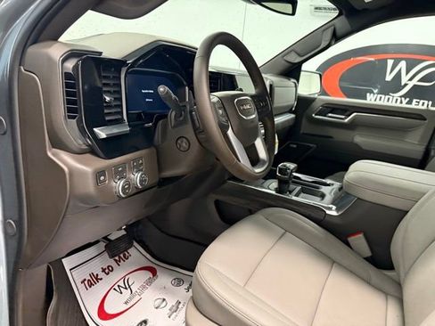 New 2026 GMC Sierra 1500 SLT w/ SLT Premium Plus Package AWD/4WD image 12
