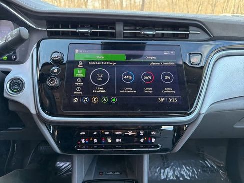 Used 2022 Chevrolet Bolt EUV Premier w/ Sun & Sound Package image 25