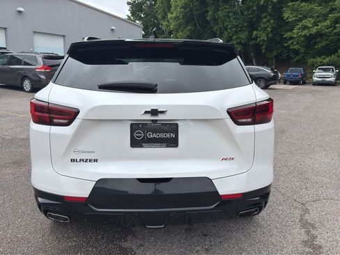 Used 2023 Chevrolet Blazer RS FWD image 4