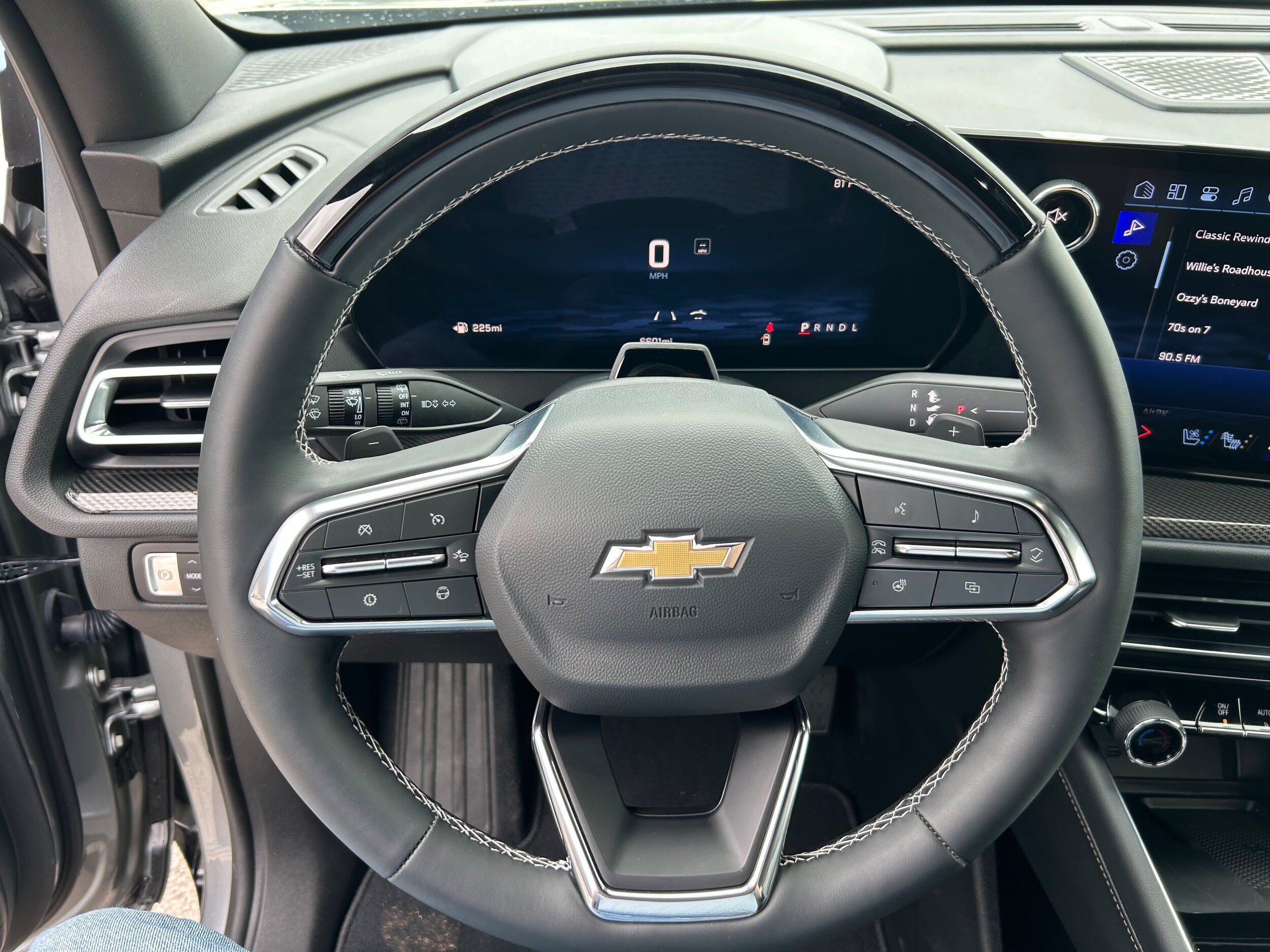 New 2026 Chevrolet Traverse High Country FWD image 21