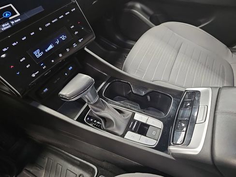 Used 2023 Hyundai Santa Cruz SEL Premium image 25