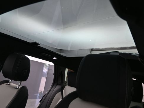New 2025 Land Rover Discovery Sport Dynamic SE AWD/4WD image 27